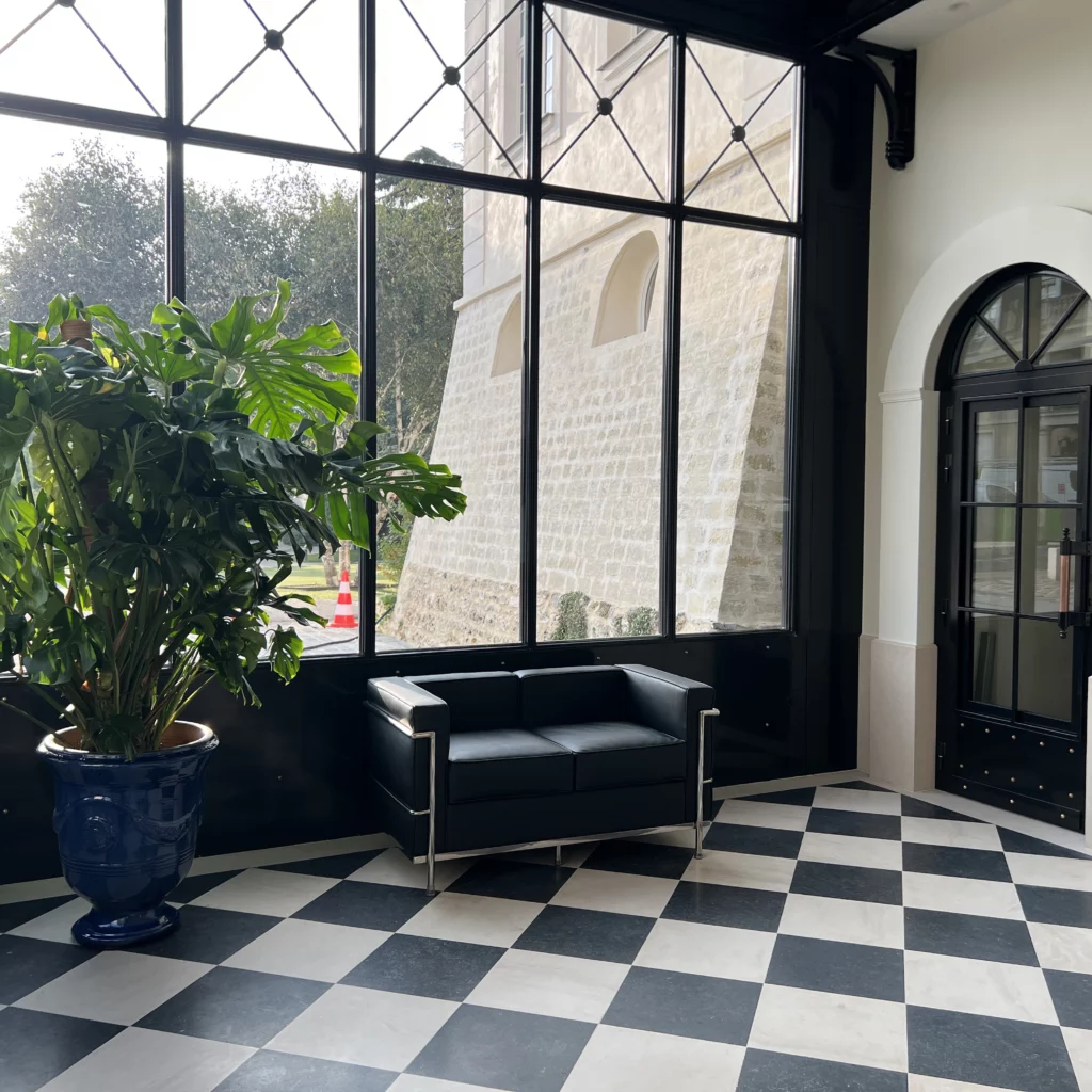 equipement intérieure chasis fixe portes hotel de ville plessis robinson